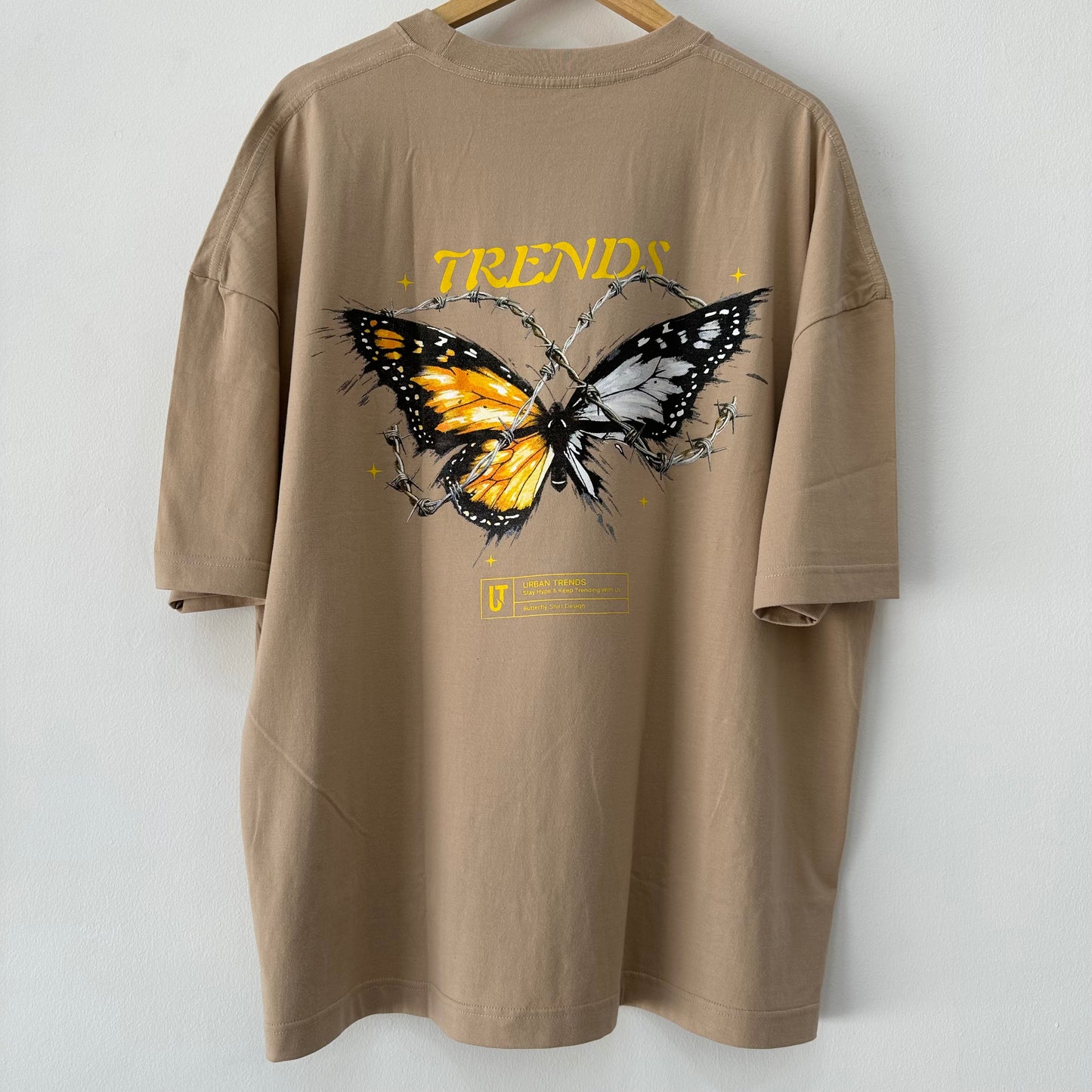 UT Butterfly Oversized Tee Beige