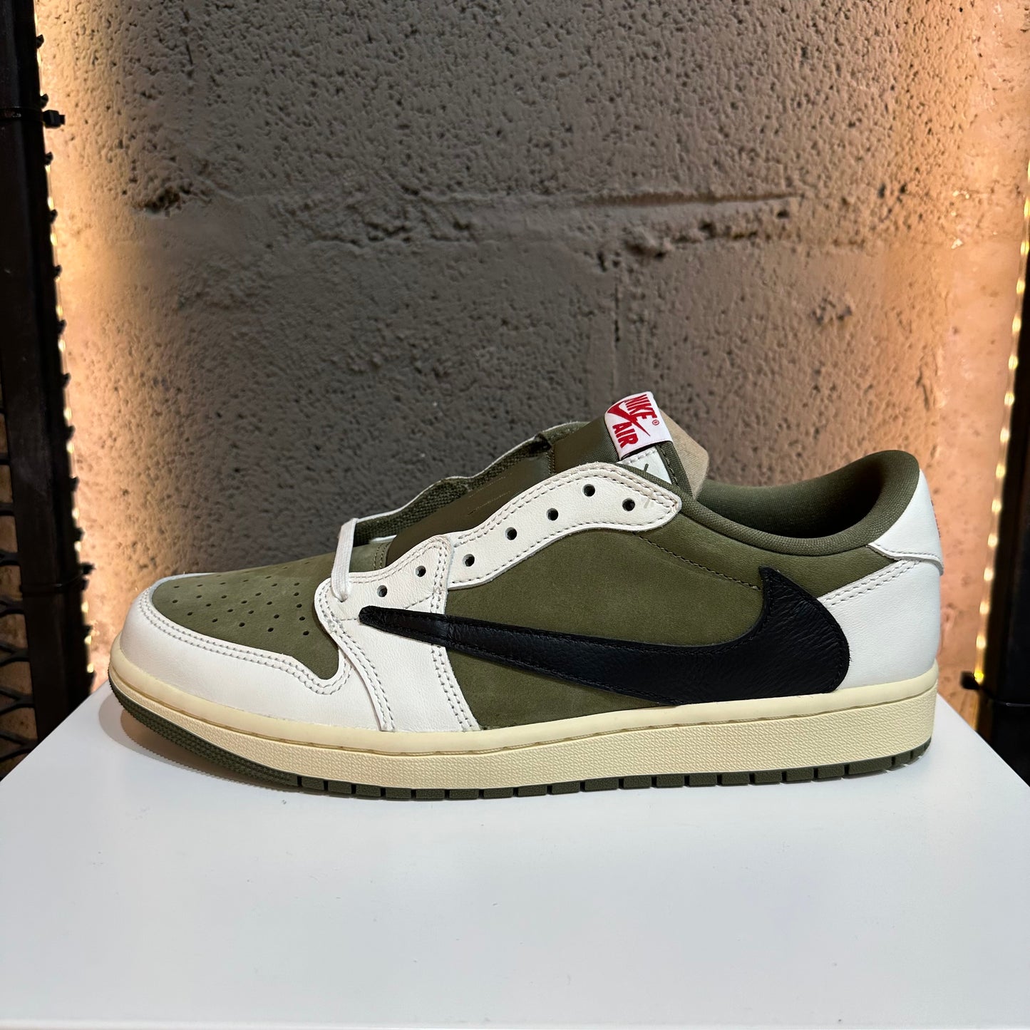 Travis Scott x Jordan 1 Low OG Medium Olive
