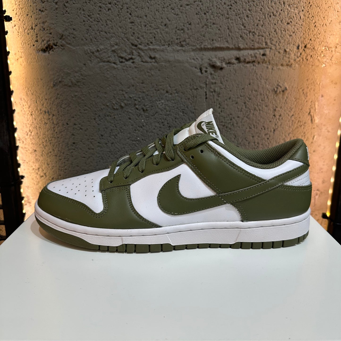 Dunk Low Medium Olive (W)