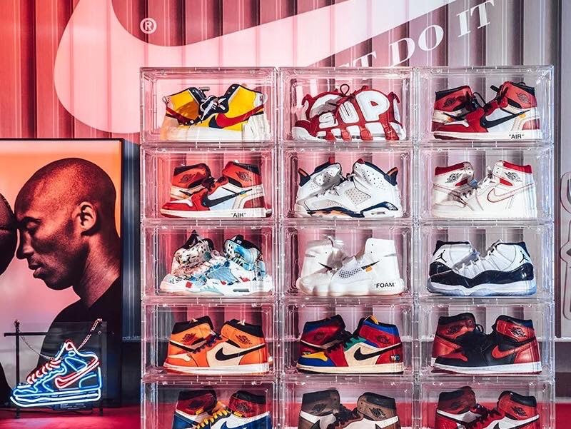 UT Magnetic Shoe Box