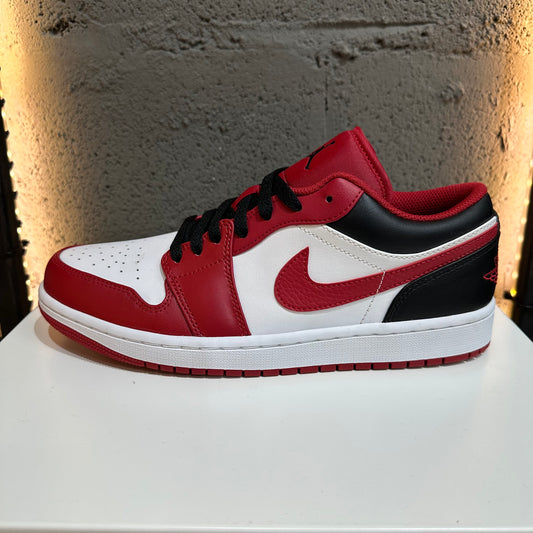 Jordan 1 Low Chicago Bulls