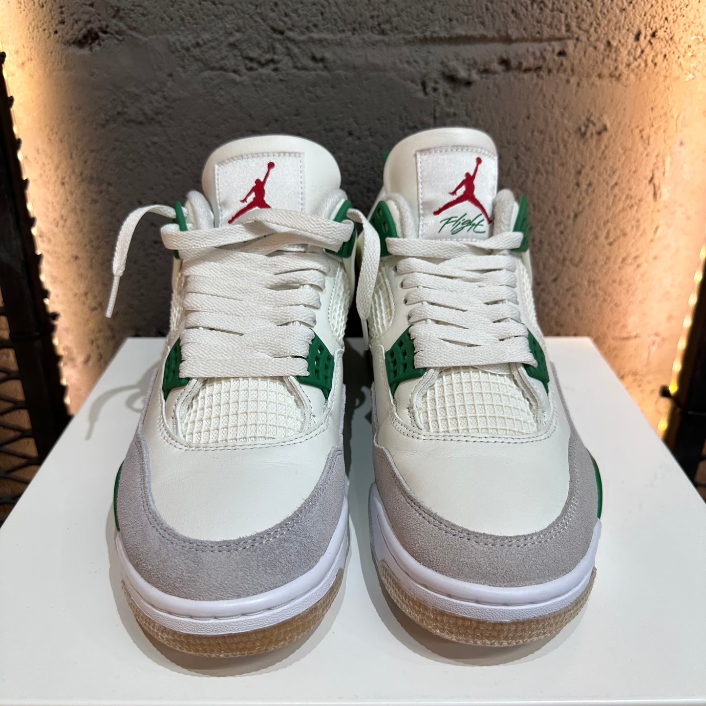 Jordan 4 SB Pine Green