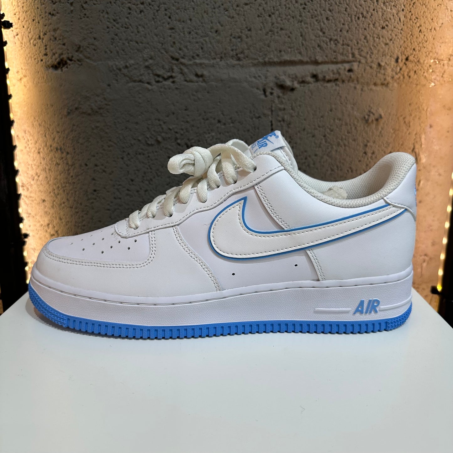 Air Force 1 White University Blue Sole