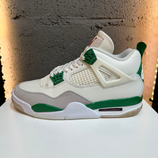 Jordan 4 SB Pine Green
