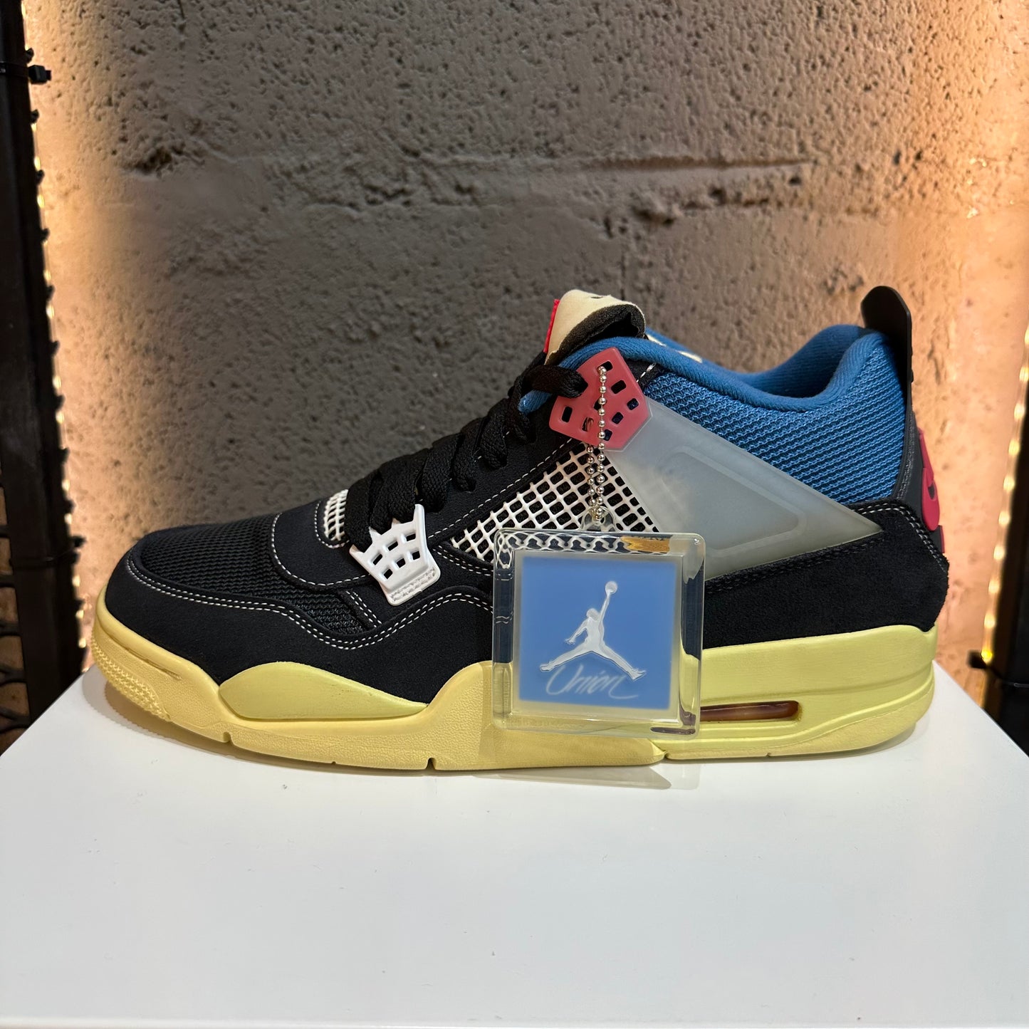 Jordan 4 Union Off-Noir