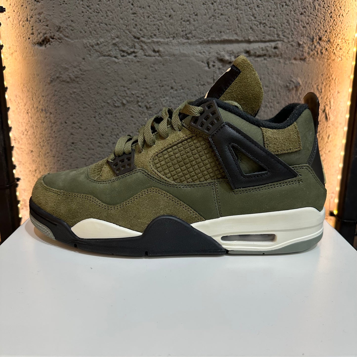 Jordan 4 Olive